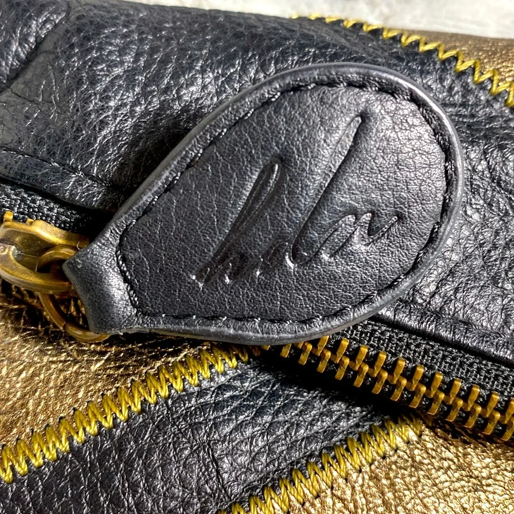 Vintage Helena De Natalio Metallic Gold Black Crinkled Leather Clutch Crossbody - Picture 2 of 13